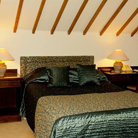 Ghyll Manor Country Hotel Horsham Esterno foto