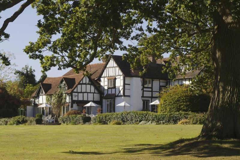 Ghyll Manor Country Hotel Horsham Esterno foto