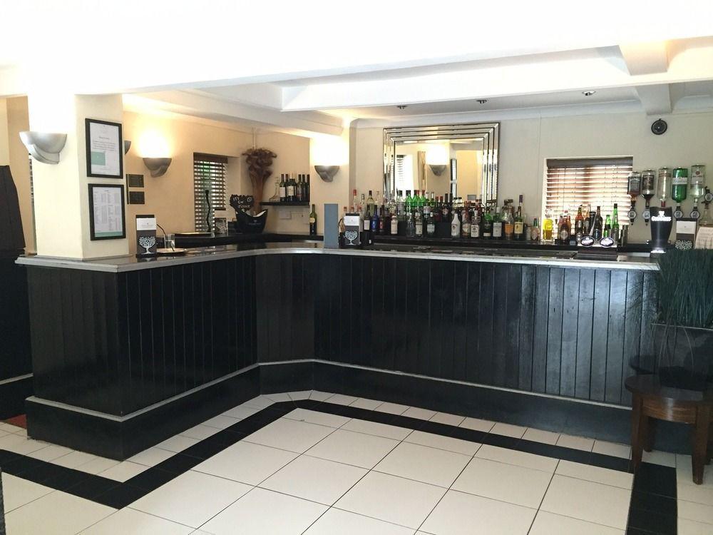 Ghyll Manor Country Hotel Horsham Esterno foto