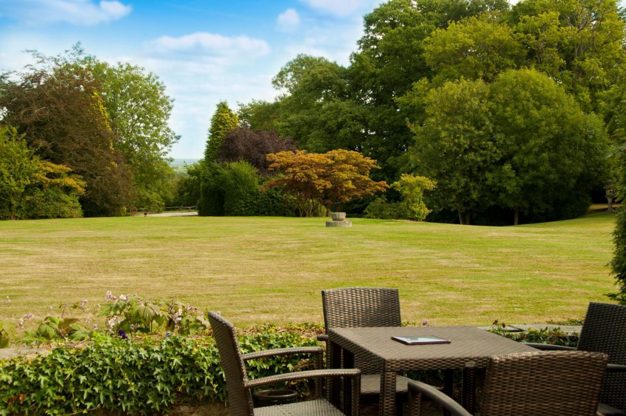 Ghyll Manor Country Hotel Horsham Esterno foto