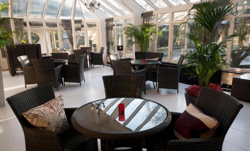 Ghyll Manor Country Hotel Horsham Esterno foto